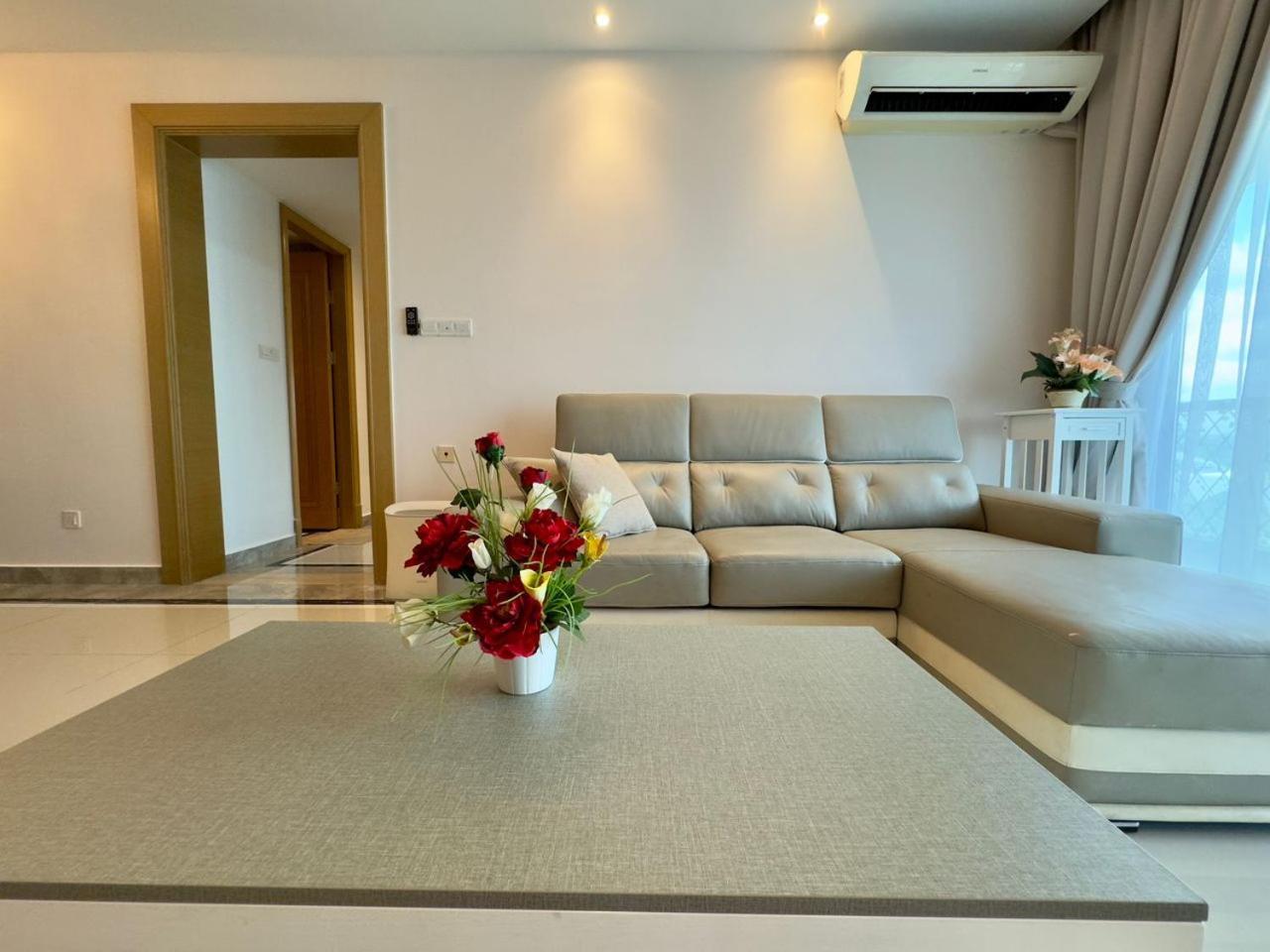 Jb City Ciq-R&F Shopping Mall Apartment Johor Bahru Esterno foto