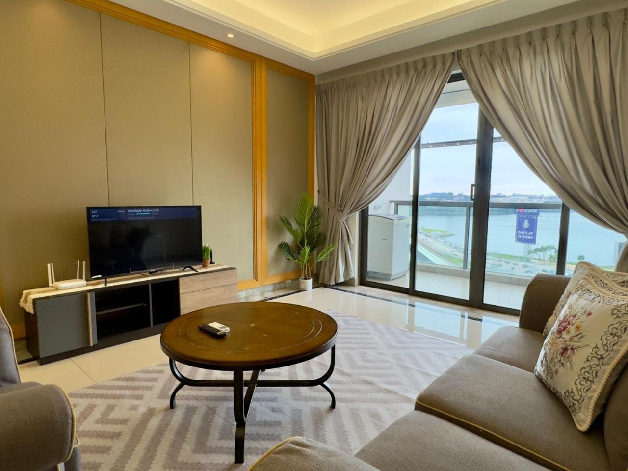 Jb City Ciq-R&F Shopping Mall Apartment Johor Bahru Esterno foto