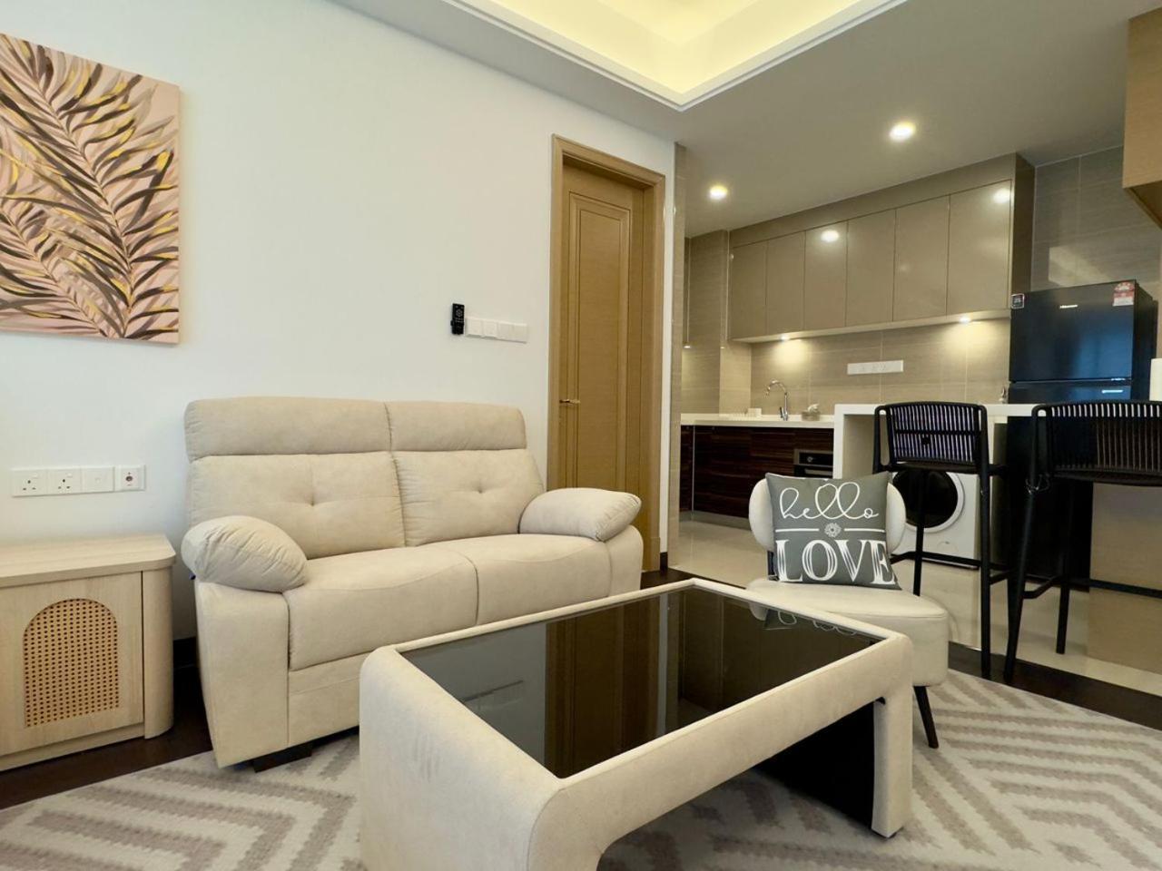 Jb City Ciq-R&F Shopping Mall Apartment Johor Bahru Esterno foto